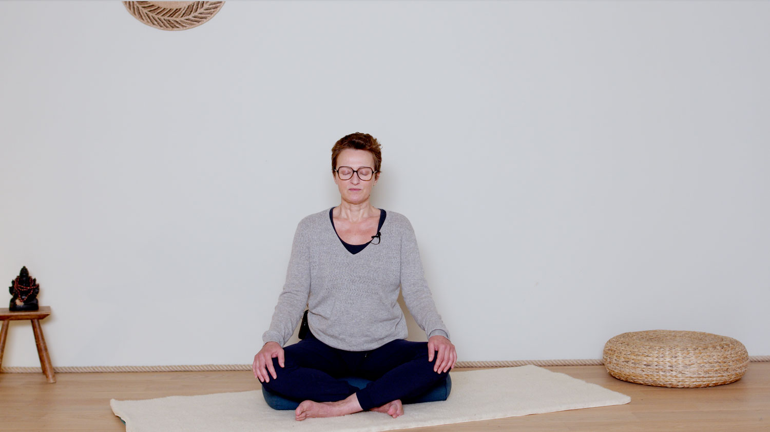 Méditation 12 : Revenir à soi | Cours de yoga en ligne avec Delphine Denis | Méditation